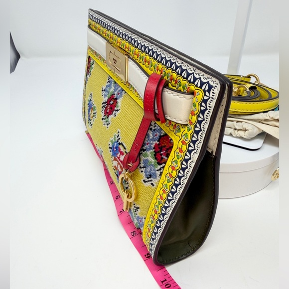 Tory Burch Lee Radziwill Wool Needlepoint Shoulder/Crossbody/Clutch - Picture 6 of 13